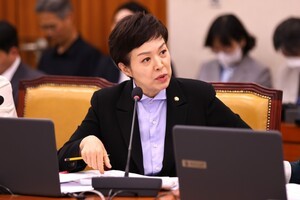 국산 화차용 스윙모션 대차, 국감서 중국산 불량품 취급...개발업체 '억... - 뉴스 썸네일 이미지